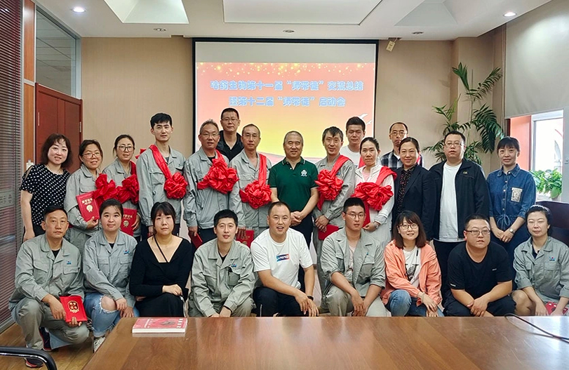 【师带徒活动】&ldquo;师带徒促成长 凝聚企业正能量&rdquo;系列报道之人生就是搏·(中国区)官方网站生物&ldquo;师带徒&rdquo;活动